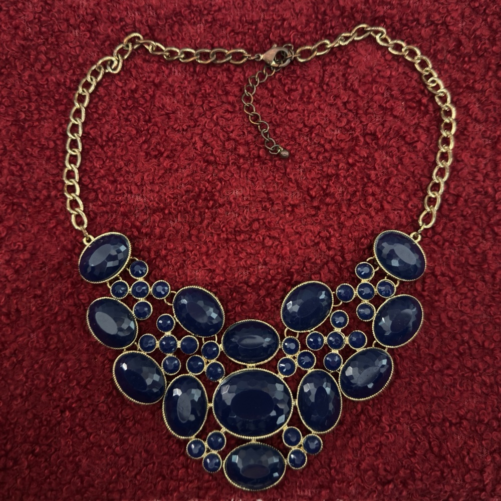 Elegant Blue and Gold Statement Necklace